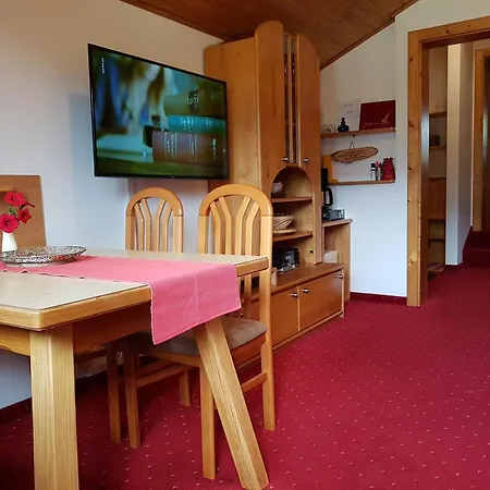 Appartementhaus Hollaus * Zell am See